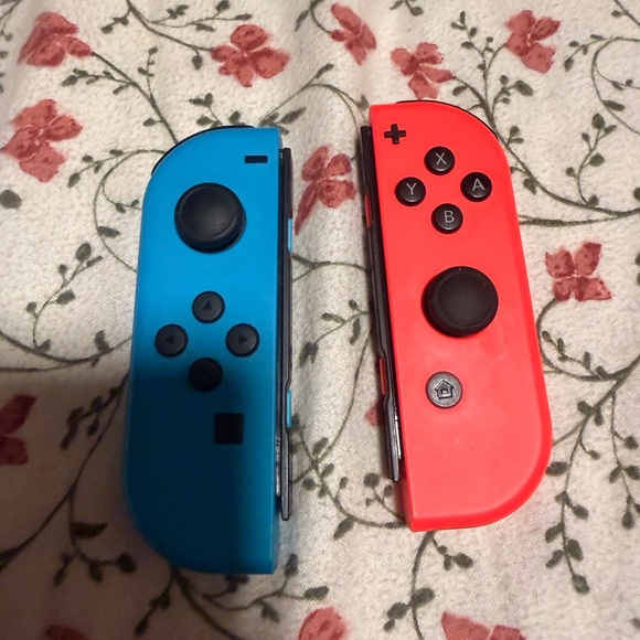 Nintendo Joy-Con Controllers - Vibrant Blue and Bold Red For Parts